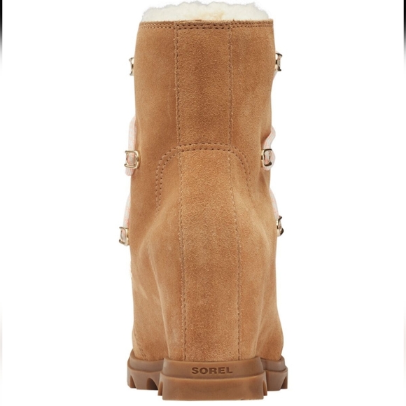 Sorel Boots - Picture 13 of 16